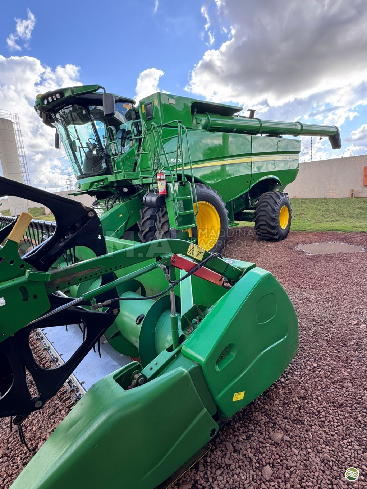 COLHEITADEIRA JOHN DEERE JOHN DEERE S670 M.A. Máquinas Agrícolas - Campo Mourão CAMPO MOURAO PARANÁ PR
